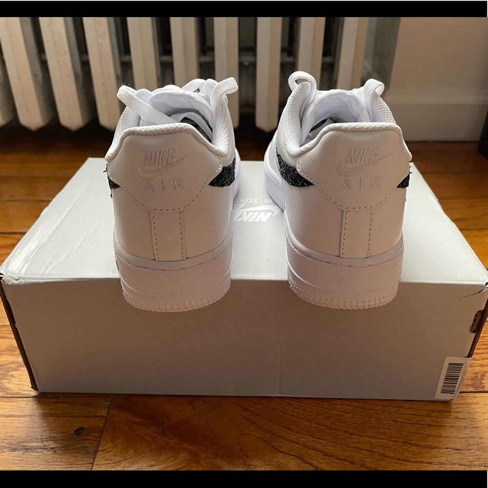 Shattered Glitter Swoosh AF1 - Picture 5 of 8